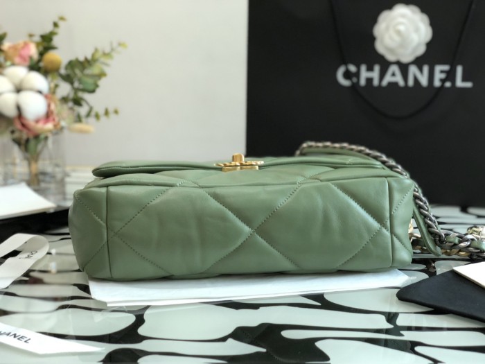 Handbag Chanel size 30 cm