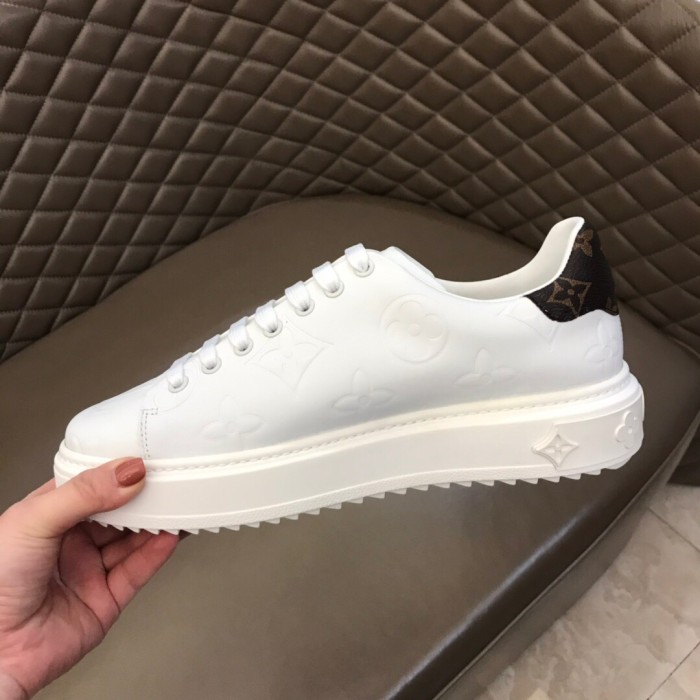 Louis Vuitton Low Top sneaker 54
