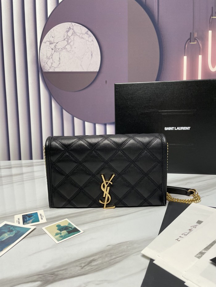 Handbags SAINT LAURENT 585031 size 22.5 14.5 5.0 cm