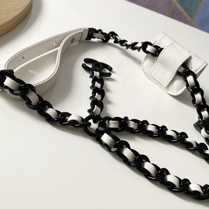 Handbag Chanel 81089 size 7 5 3 cm