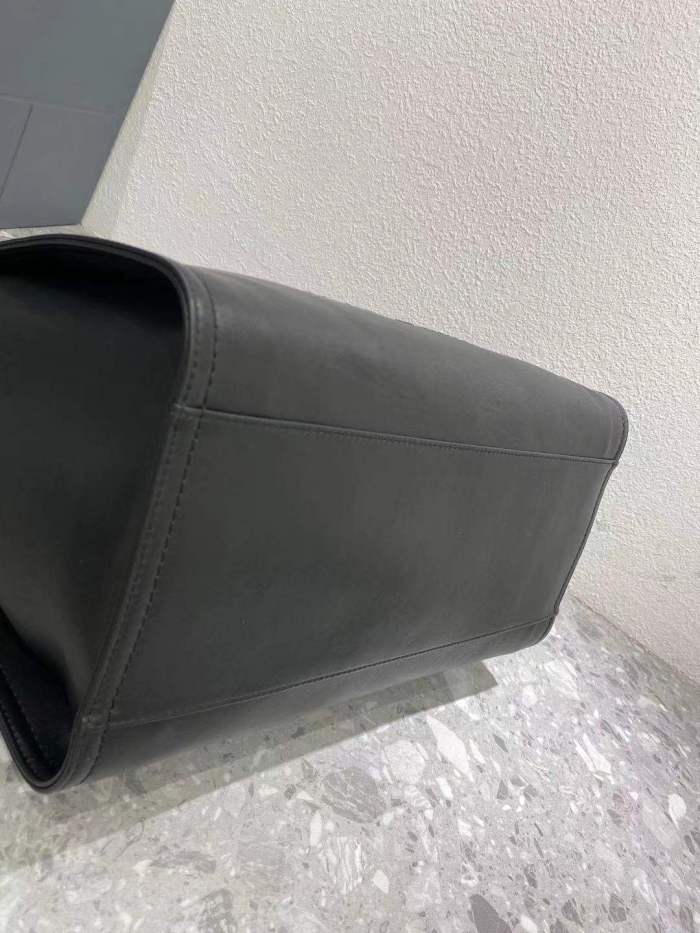 Handbag Chanel 66941 size 39 cm