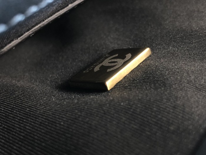 Handbag Chanel size 25*21*7* cm