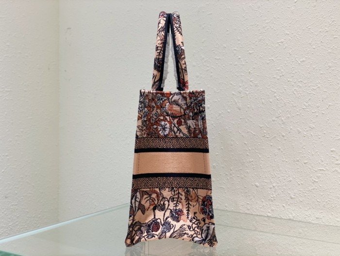 Handbag Dior 8001 size 36 x 27.5 x 16.5 cm