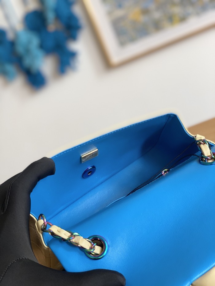 Handbag Chanel 116 size 20 cm