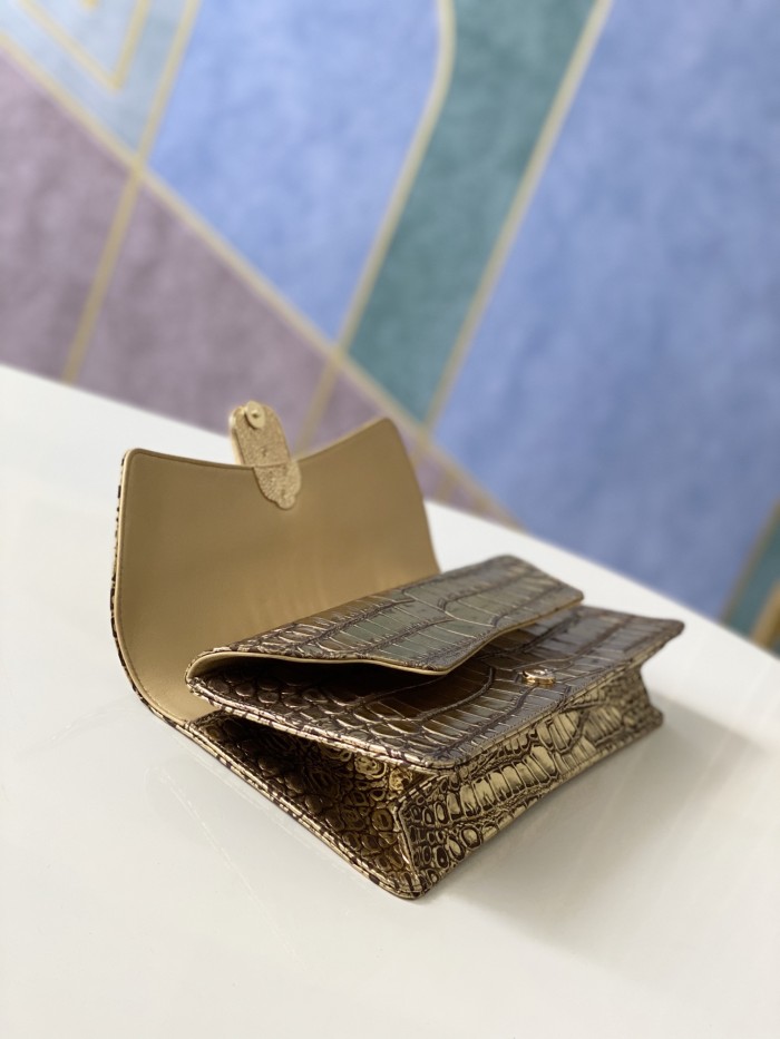 Handbag Chanel 6603 size 30.13.4 cm