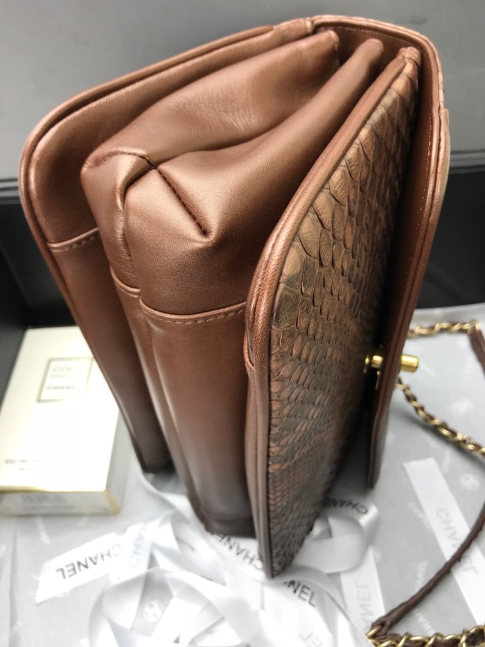 Handbag Chanel size 24.5cm*15.5cm*8.5 cm