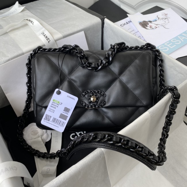 Handbag Chanel size 26/30 cm