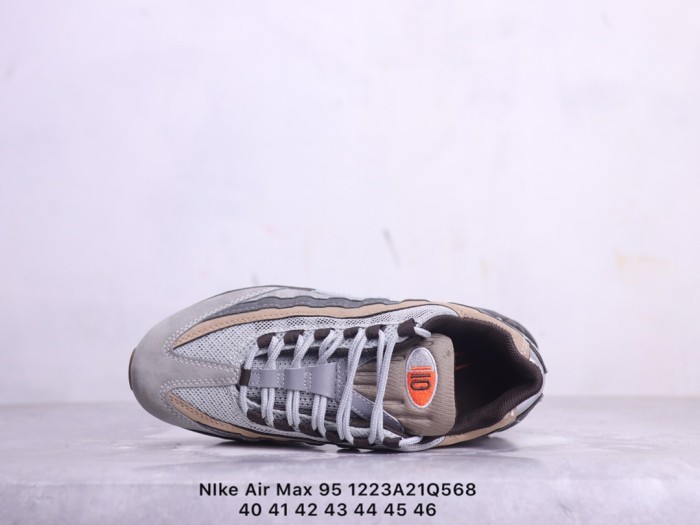 Nike Air Max 95 Sneaker 11