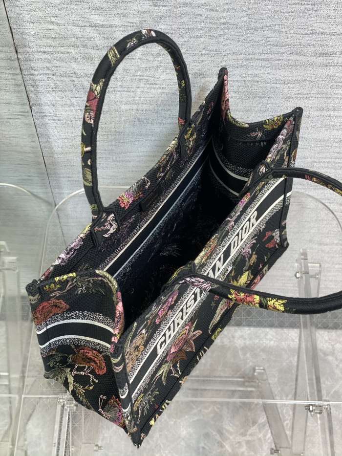 Handbag Dior size 36*18*28 cm