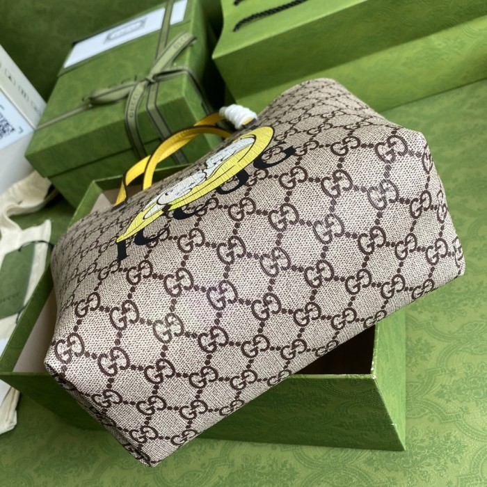 Handbag Gucci 410812 size 21*20*1 0 cm