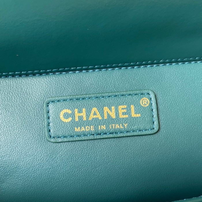 Handbag Chanel AS2649 size 22×14.5×8 cm