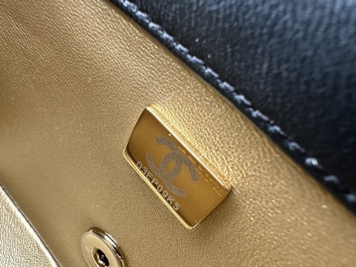 Handbag Chanel AP1786 size 18 cm