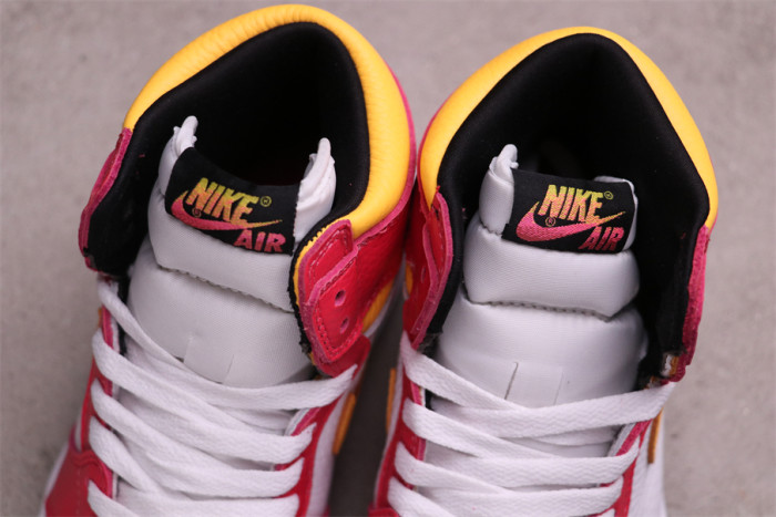 Jordan 1 Retro High OG Light Fusion Red
