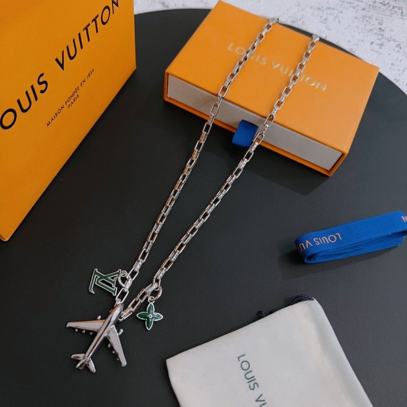 Clothes Louis Vuitton 76