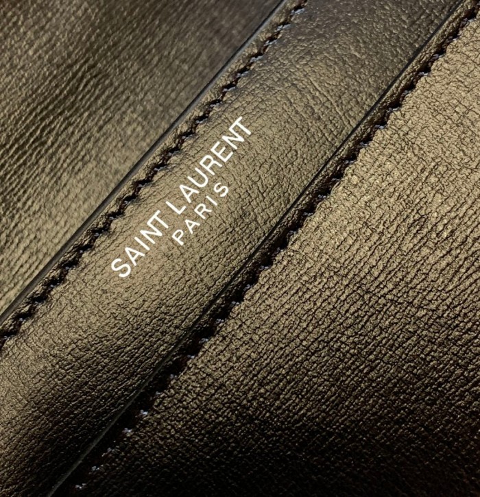 Handbags SAINT LAURENT 442906 size 22x16x8 cm