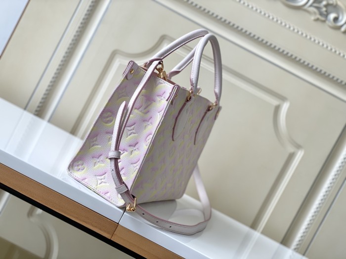 Handbag Louis Vuitton M46168 size 25 x 19 x 11.5 cm