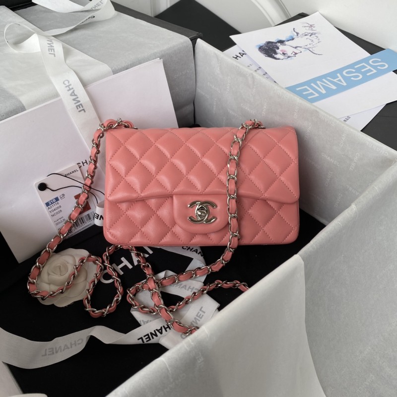 Handbag Chanel size 20 cm