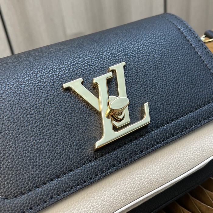 Handbag Louis Vuitton M58557 Lockme Tender size：19 x 13 x 8 cm