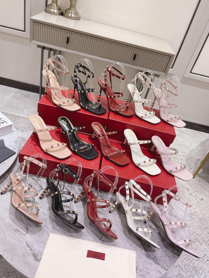 VALENTINO GARAVANI Rockstud WOMEN 4