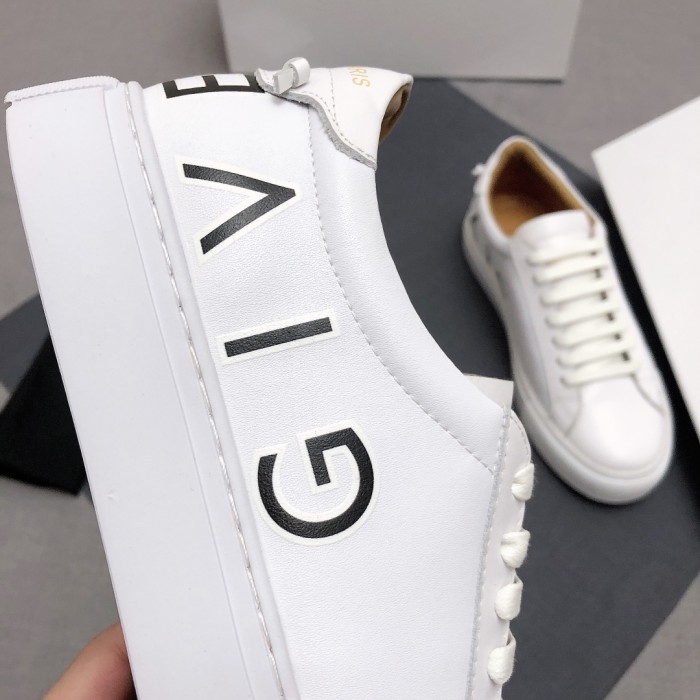 Givenchy Urban Street Logo-print Leather Sneakers 38