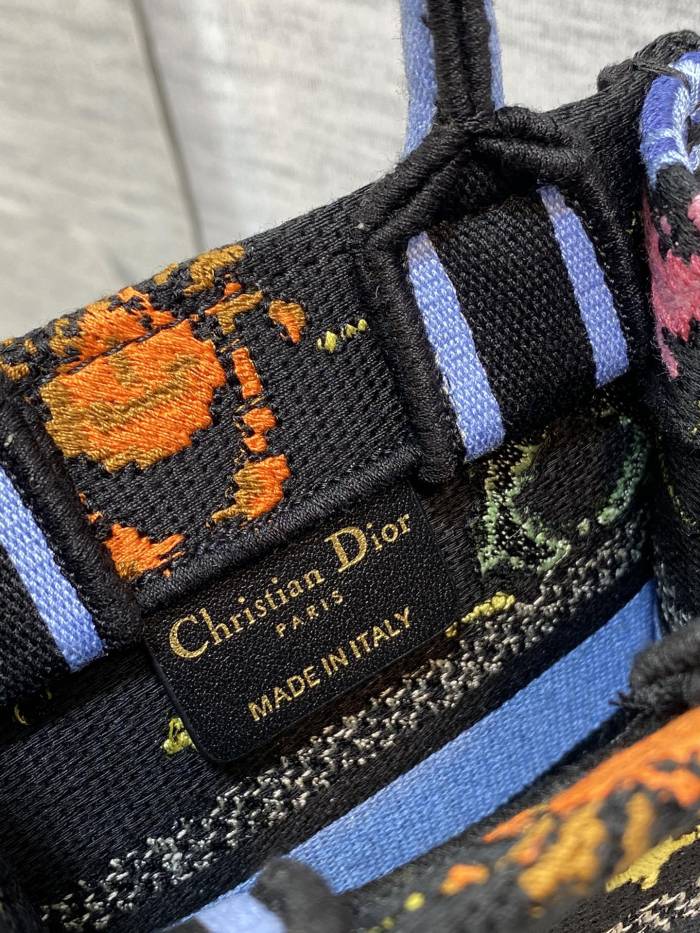 Handbag Dior size 13.5*5*18 cm