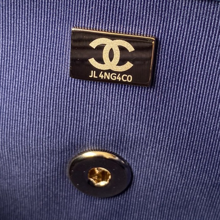 Handbag Chanel size 20x13x7 cm