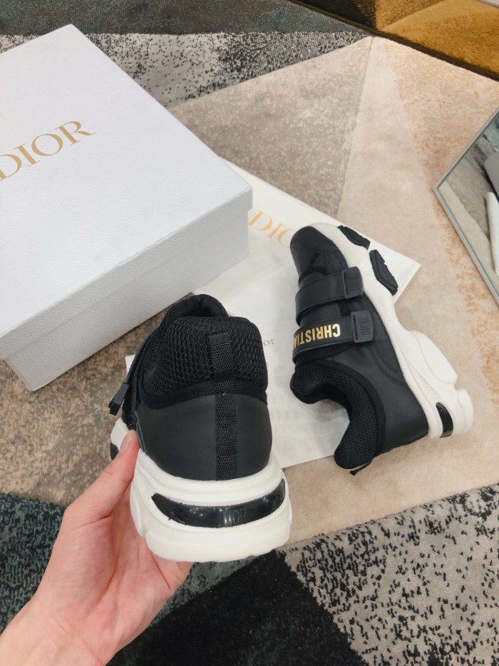 Dior D-Wander Sneaker 3