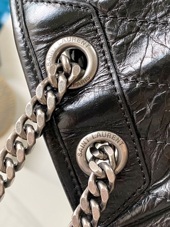 Handbags SAINT LAURENT 633158 size 28×20.5×8.5 cm