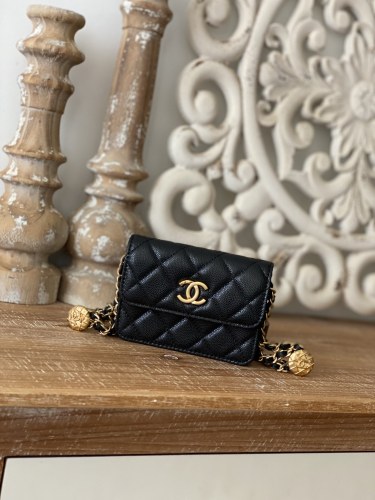 Handbag Chanel AP81205 size 9*12.3*3.2 cm