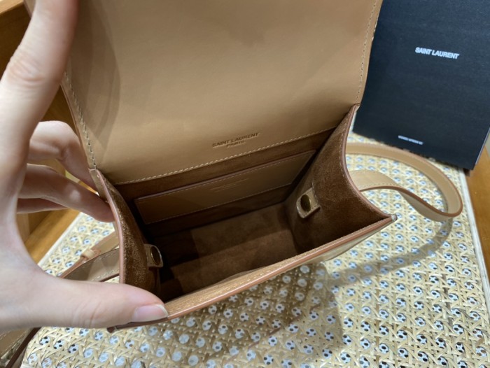 Handbags SAINT LAURENT 668809 size 16×18x6 cm