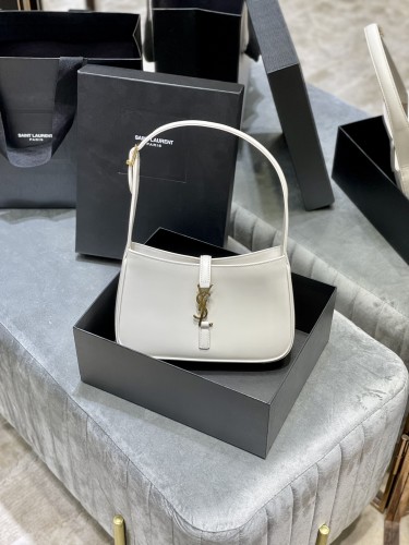 Handbags SAINT LAURENT 657228 size 25X14X6 cm