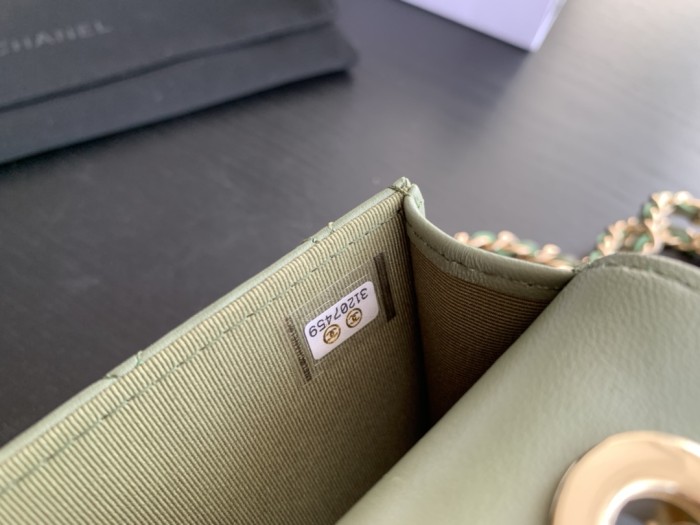 Handbag Chanel 2301 size 12.5cmx9cmx3 cm