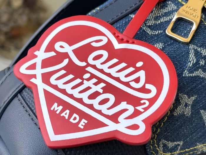 Handbag Louis Vuitton M45970 size 23 x 28 x 10cm