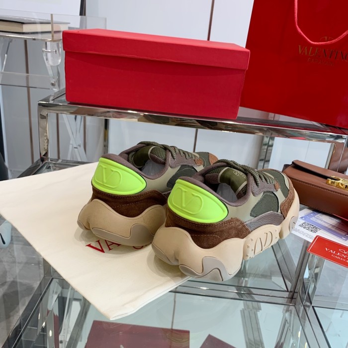 VALENTINO GARAVANI Bubbleback Sneaker 3