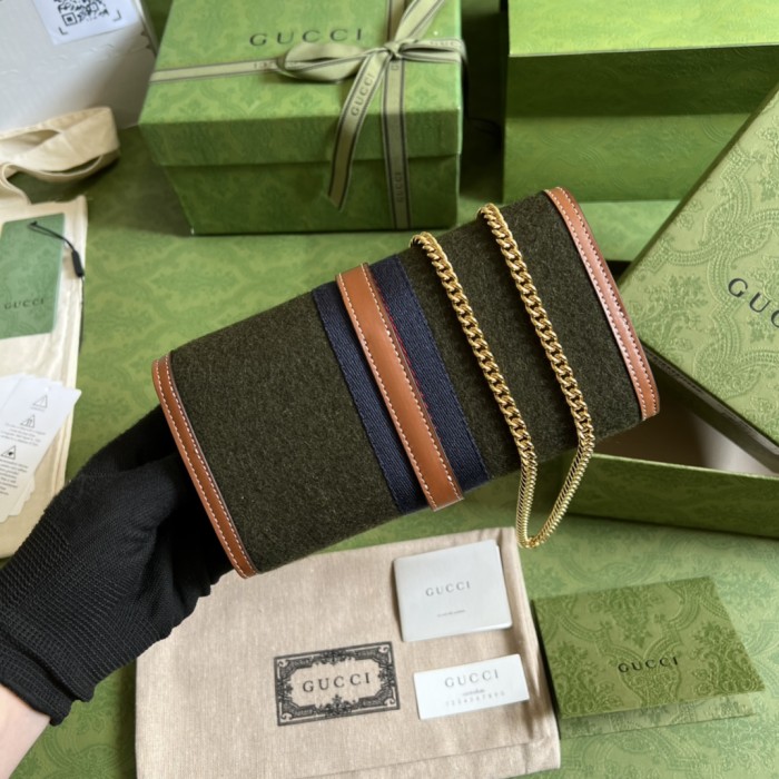 Handbag Gucci 652681 size 19*10*3.5 cm