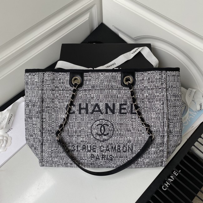 Handbag Chanel size 38*30*21 cm