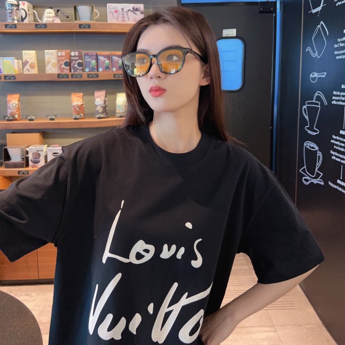 Clothes Louis Vuitton 382