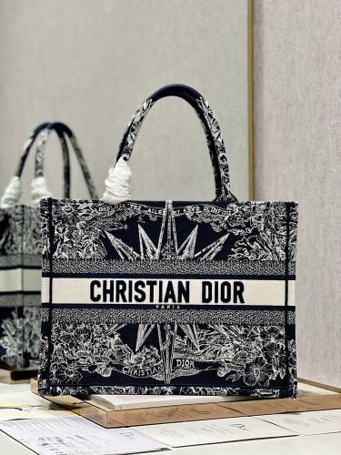 Handbag Dior 1286 size 36×28 cm
