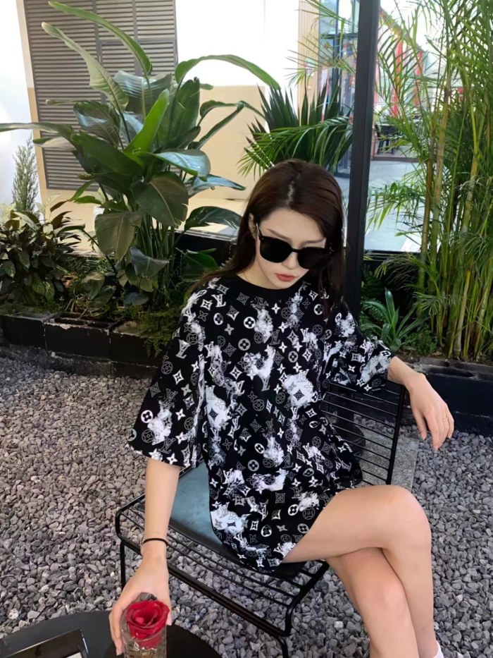 Clothes Louis Vuitton 258