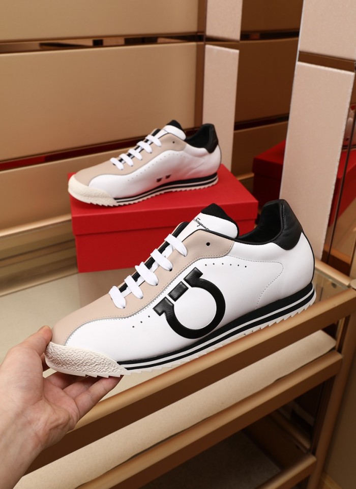 Salvatore Ferragamo Gancini Sneaker 18