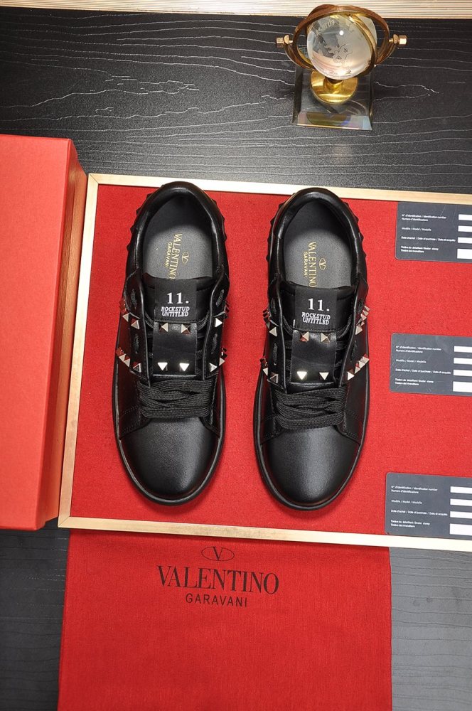 Valentino Garavani Rockstud Untitled calfskin sneaker 8