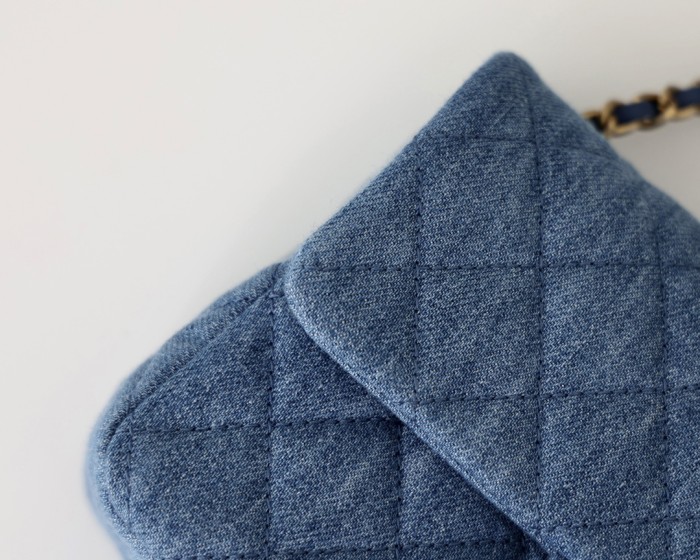 Handbag Chanel size 20cm