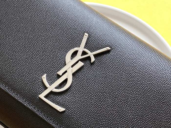 Handbags SAINT LAURENT 326078 size 24x14.5x5 cm