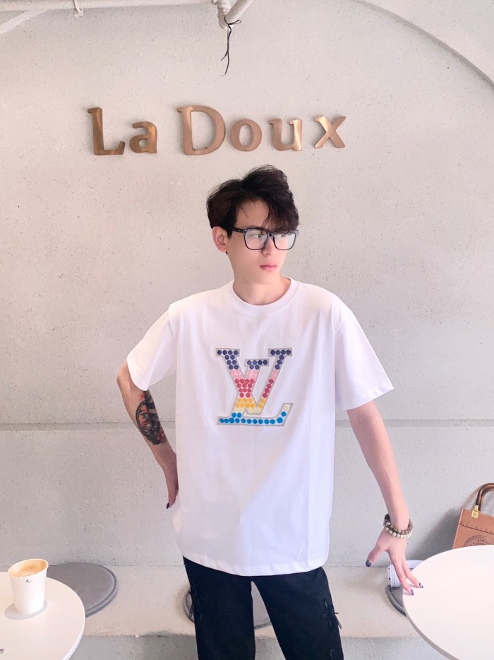 Clothes Louis Vuitton 279