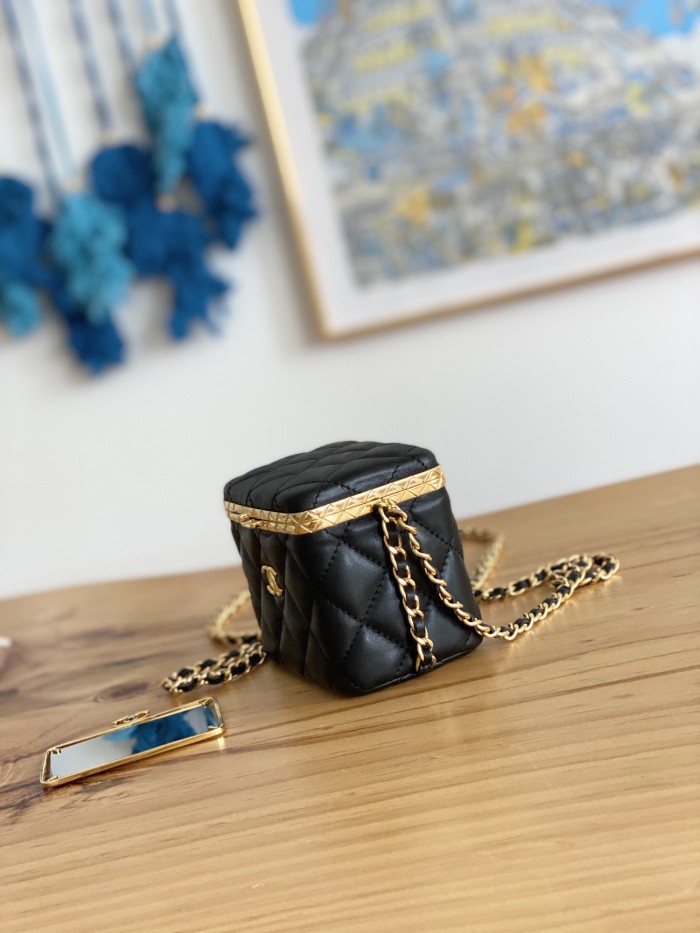 Handbag Chanel AP2717 size 9.5×11×8 cm