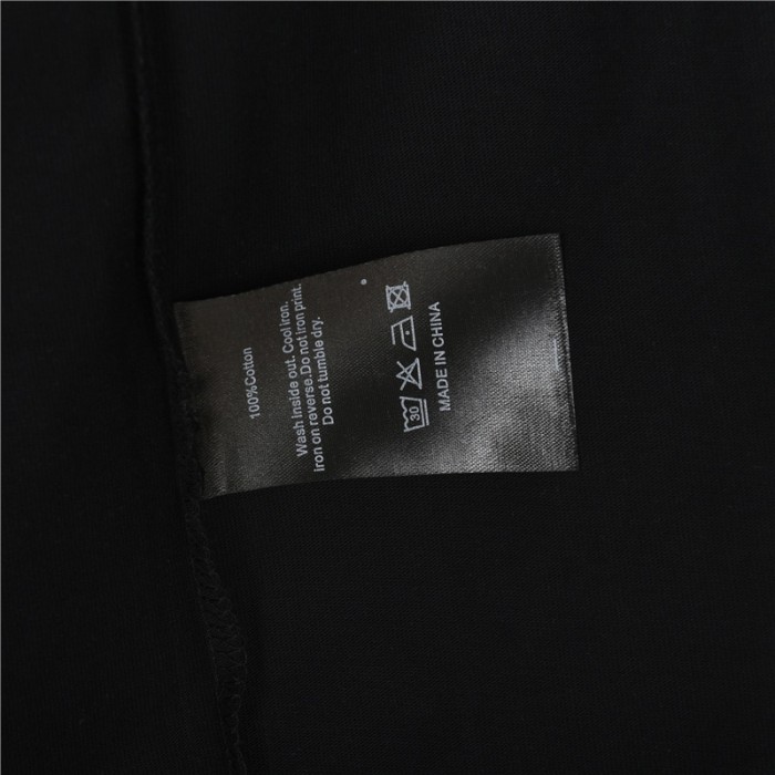 Clothes Represent 1