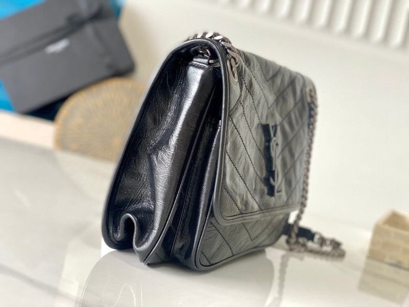 Handbags SAINT LAURENT 633158 size 28×20.5×8.5 cm