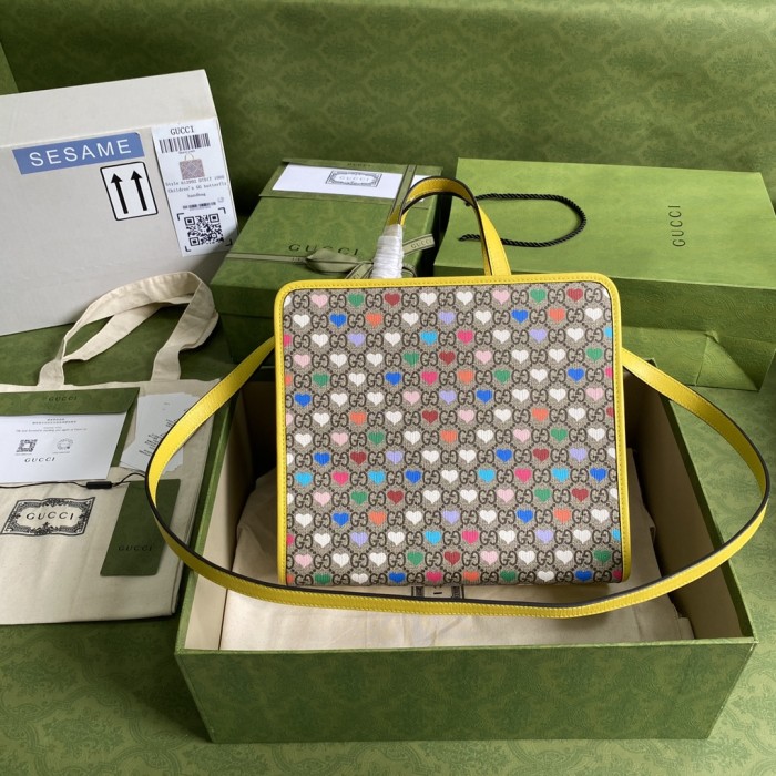 Handbag Gucci 612992 size 28*25*11 cm