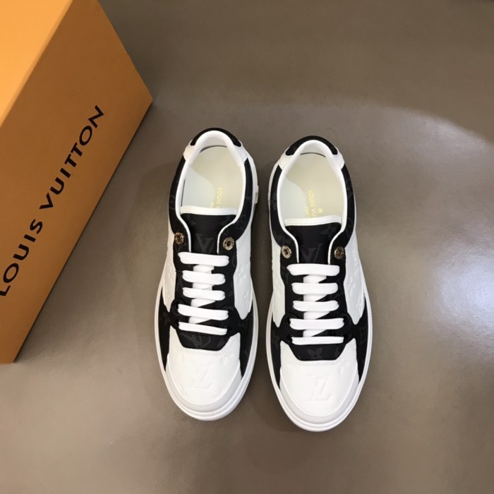Louis Vuitton Low Top sneaker 77