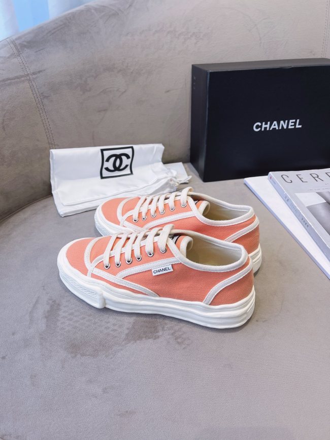 Chanel Flat canvas Sneaker 14